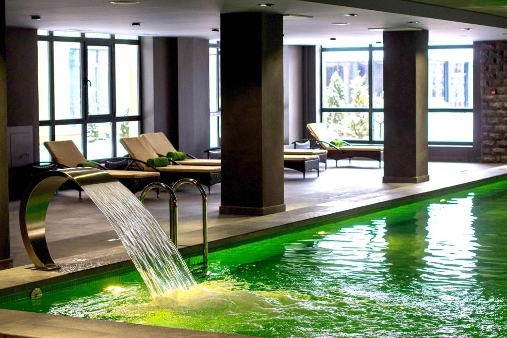 Отели Кисловодска с бассейном - Спа-отель Green Resort 4*