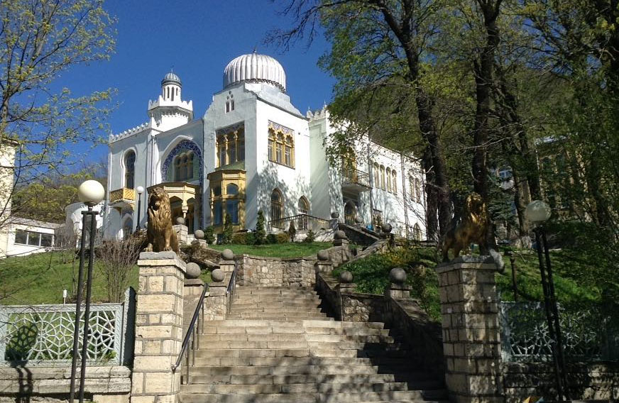 Что посмотреть в Железноводске за один день: Дворец эмира Бухарского